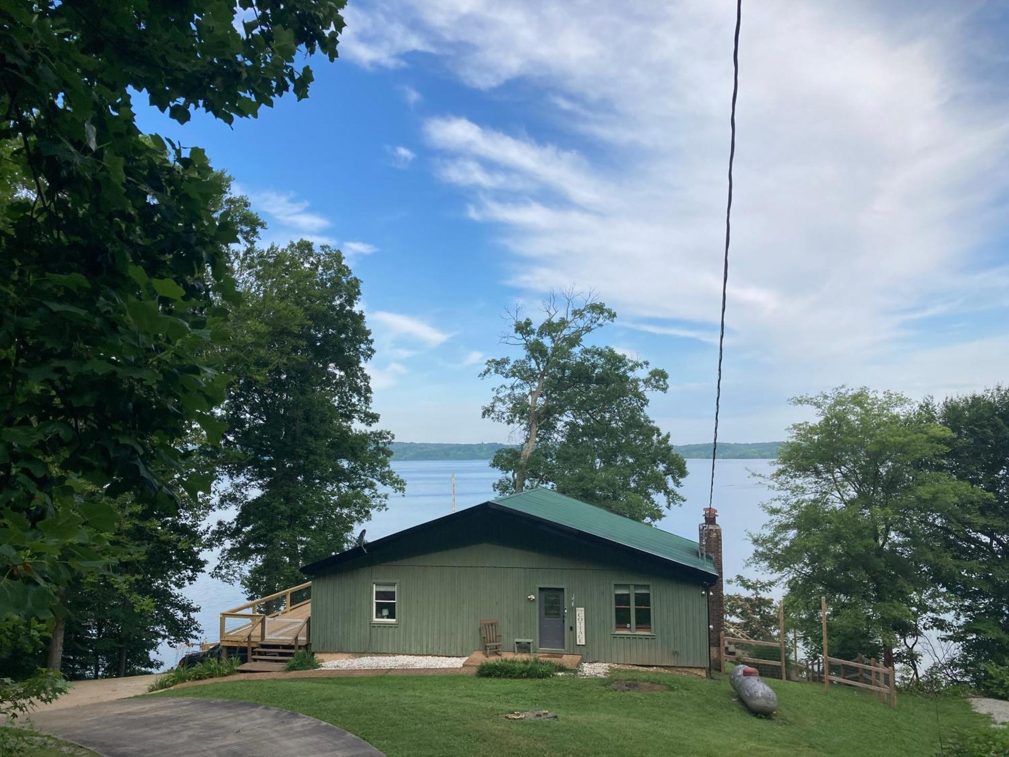 Fox Berry Hill - Lakefront With Dock, Launch & Hot Tub Waverly Exterior foto